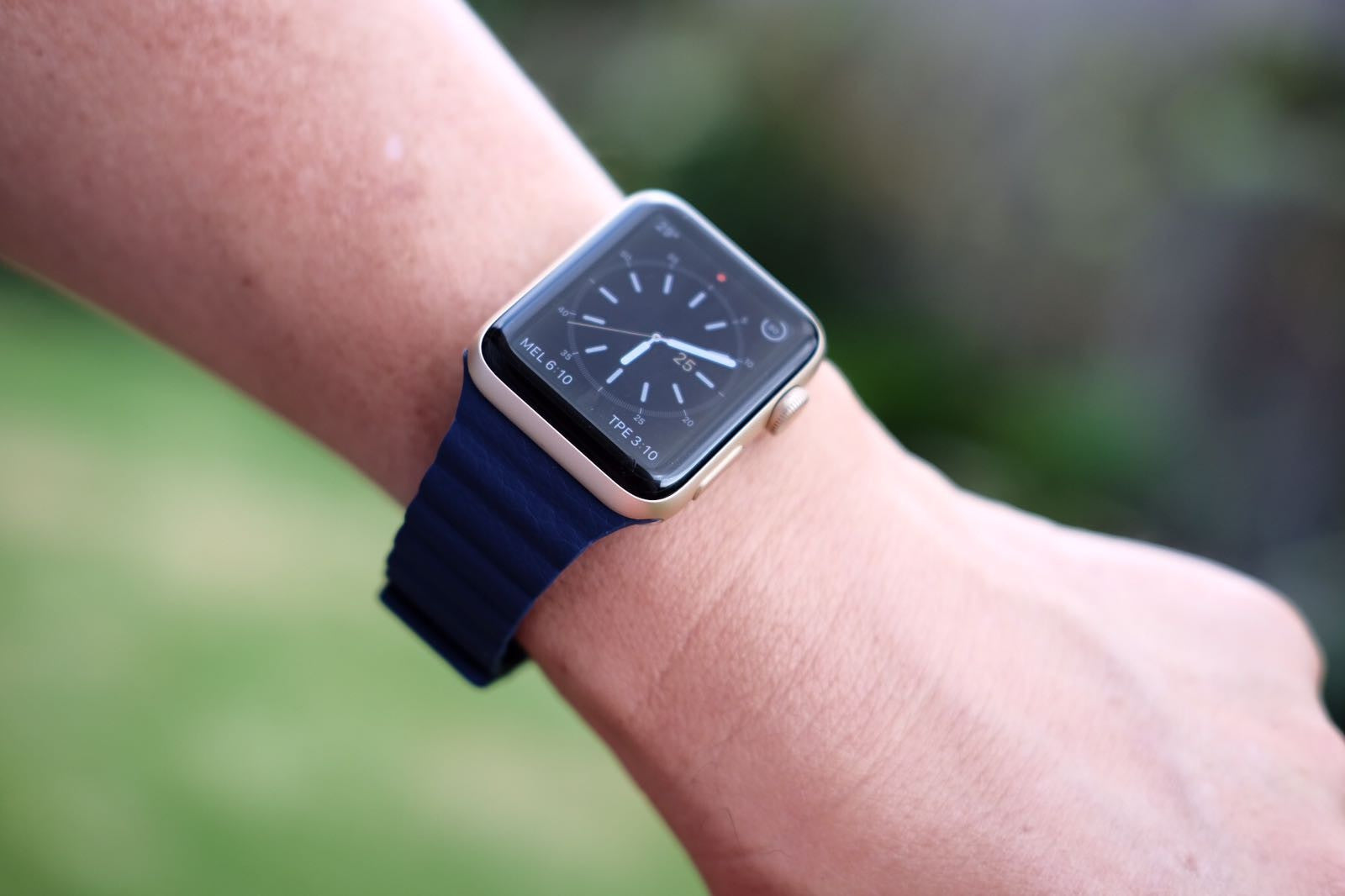 Apple Watch Leather Loop Bands - Which Side Up? - OzStraps