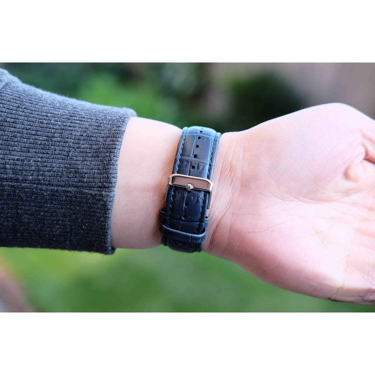 Leather Fitbit Versa Band