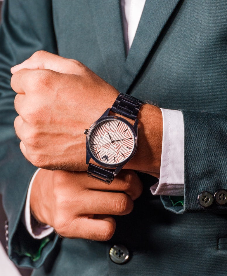 Which Watch Bands Are Best for Large Wrists?-OzStraps