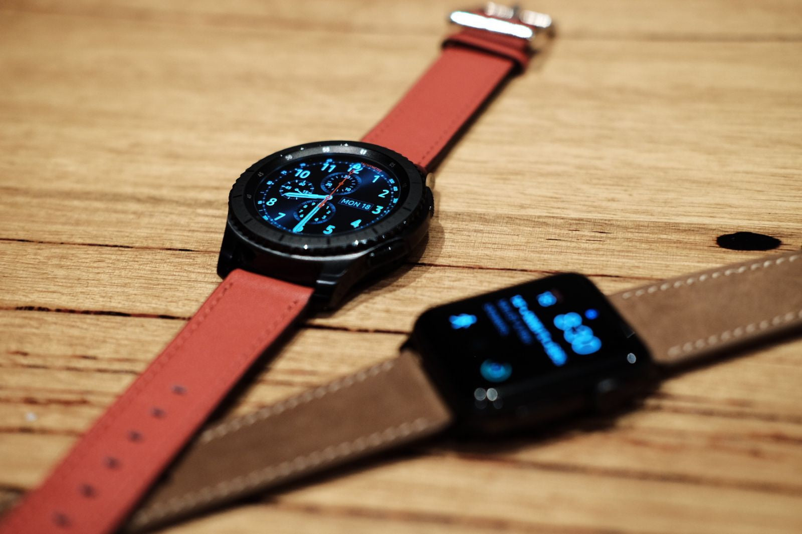 Samsung Gear S3 vs Apple Watch - An Honest Review (6 Months After The Change!)-OzStraps